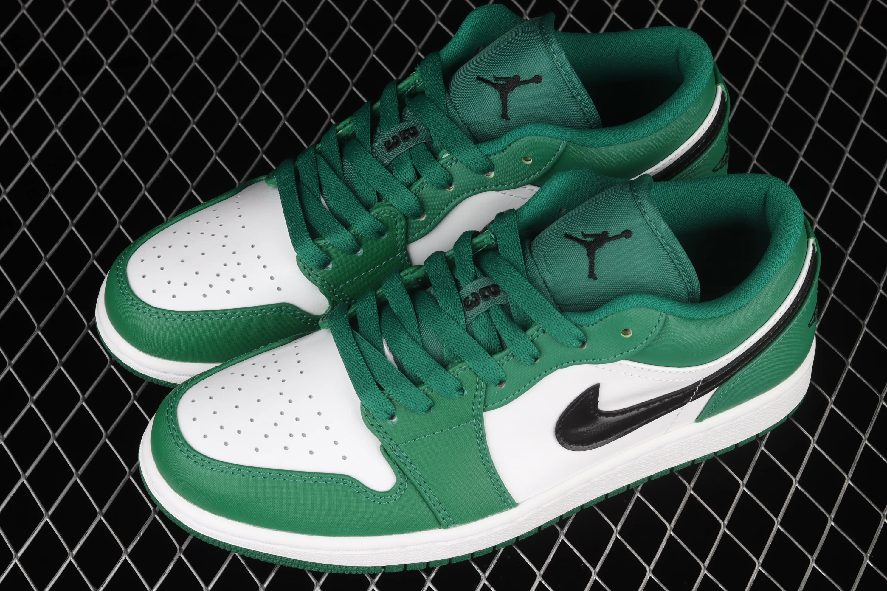All categories Air Jordan Jordan series basketball shoes Air Jordan 1 Low G version pure original Air Jordan 1 Low AJ1 Joe 1 Celtics low-top cultural and leisure sports sneakers 553558-301